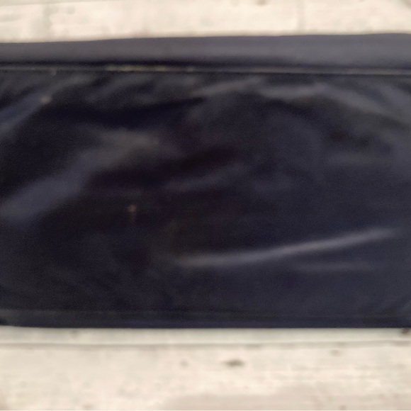 Dooney and Bourke handbag - Picture 5 of 16